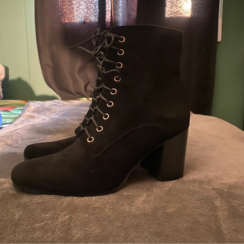 Black laced bootie heels